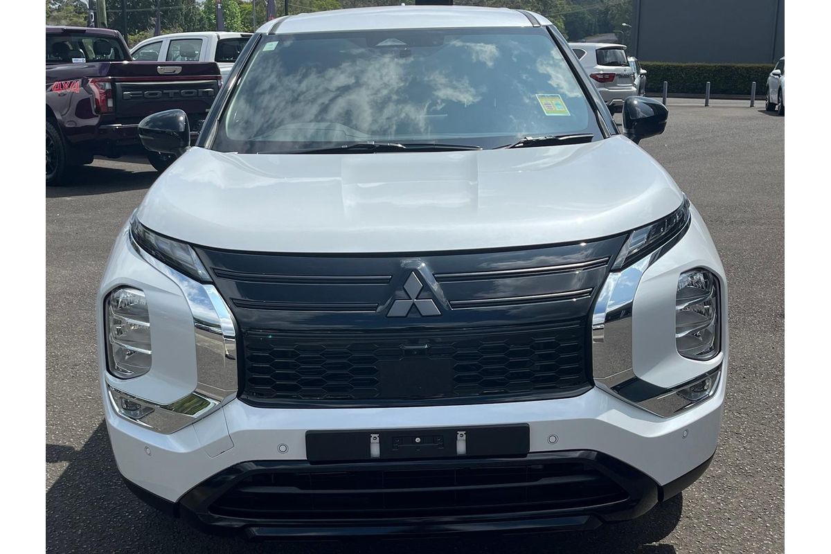 2026 Mitsubishi Outlander Black Edition ZM