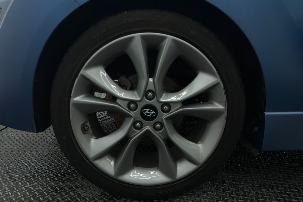 2016 Hyundai Veloster SR Turbo FS5 Series II