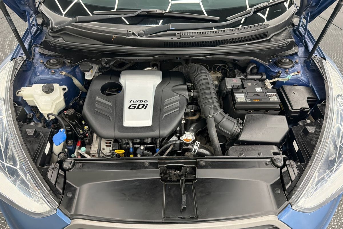 2016 Hyundai Veloster SR Turbo FS5 Series II