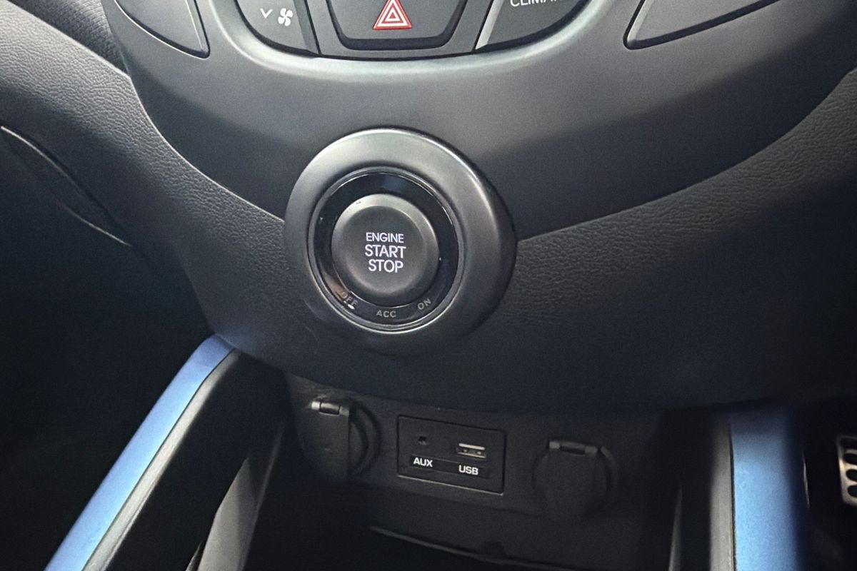 2016 Hyundai Veloster SR Turbo FS5 Series II