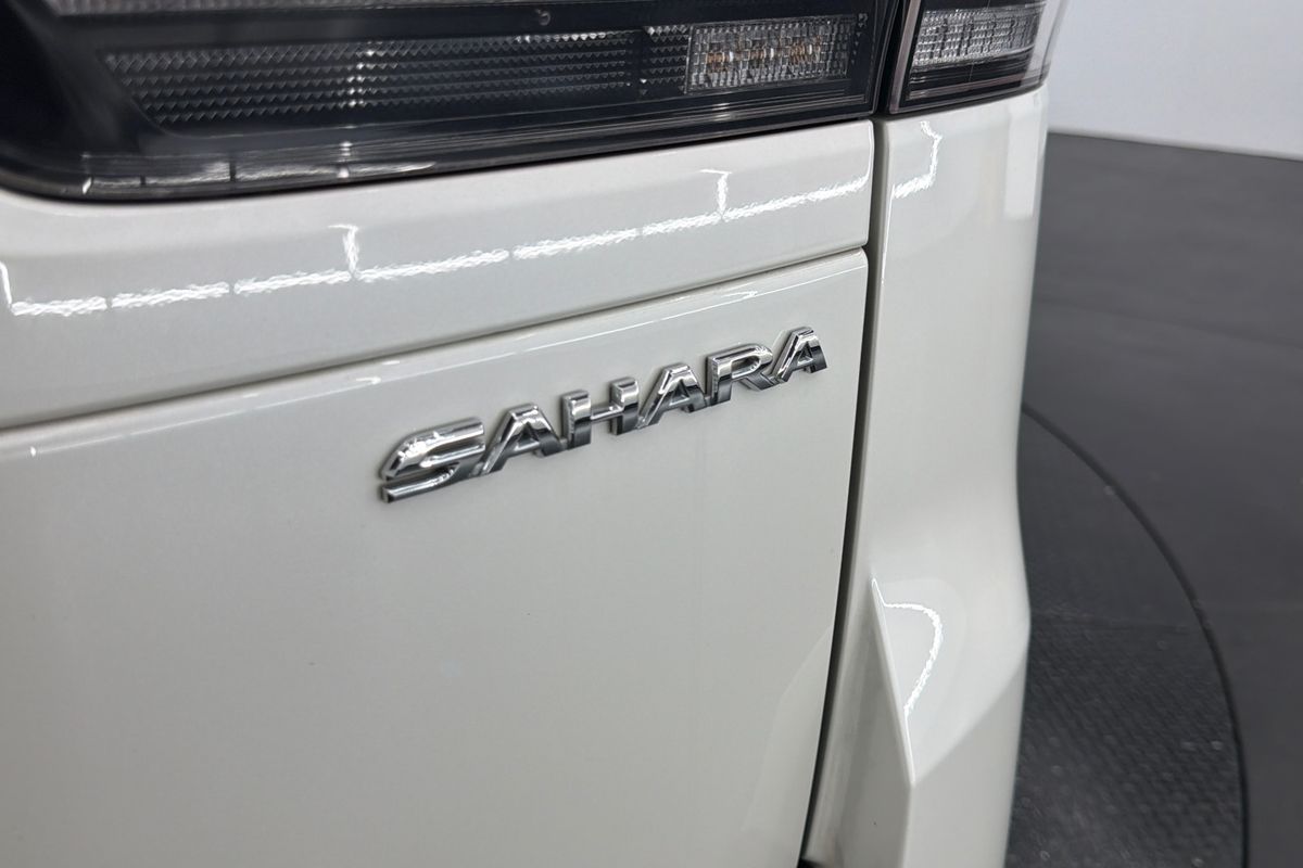2023 Toyota Landcruiser Sahara FJA300R
