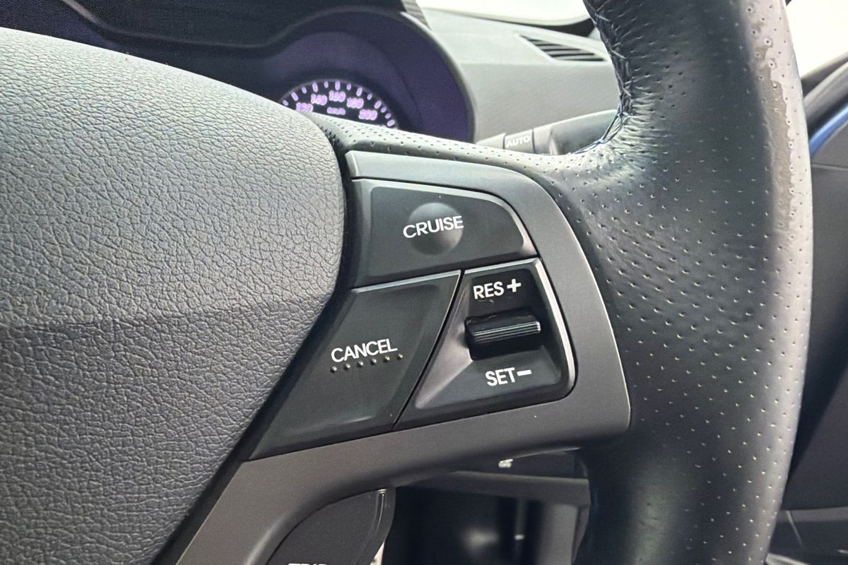 2016 Hyundai Veloster SR Turbo FS5 Series II
