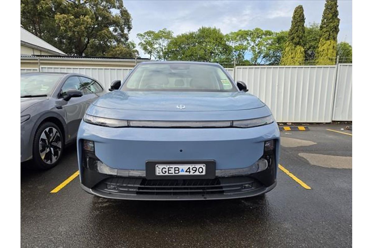 2026 Leapmotor B10 Design LR A12
