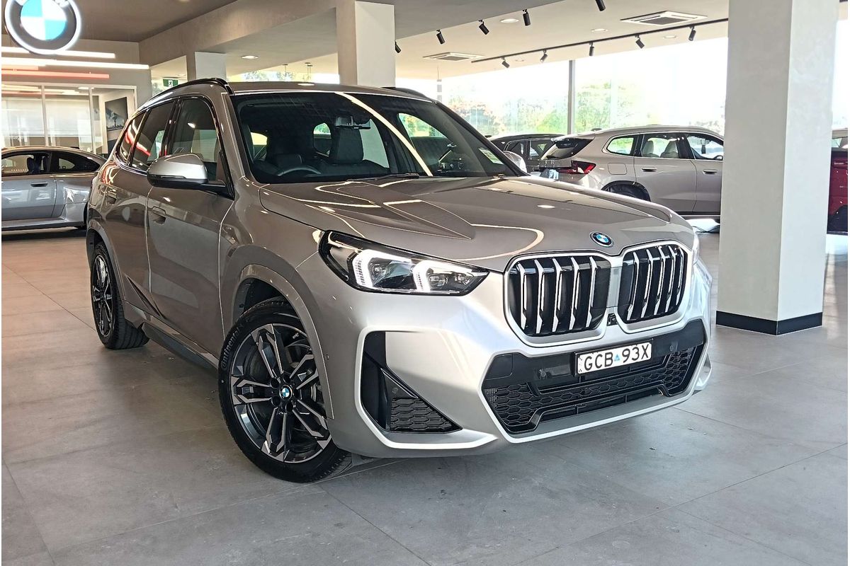 2026 BMW X1 xDrive25e M Sport U11