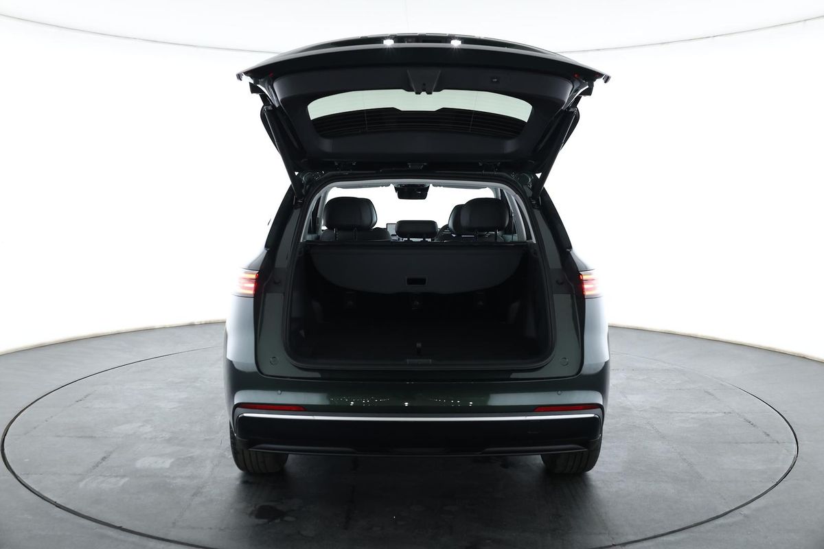 2026 Geely Starray EM-i Inspire Extended Range P145