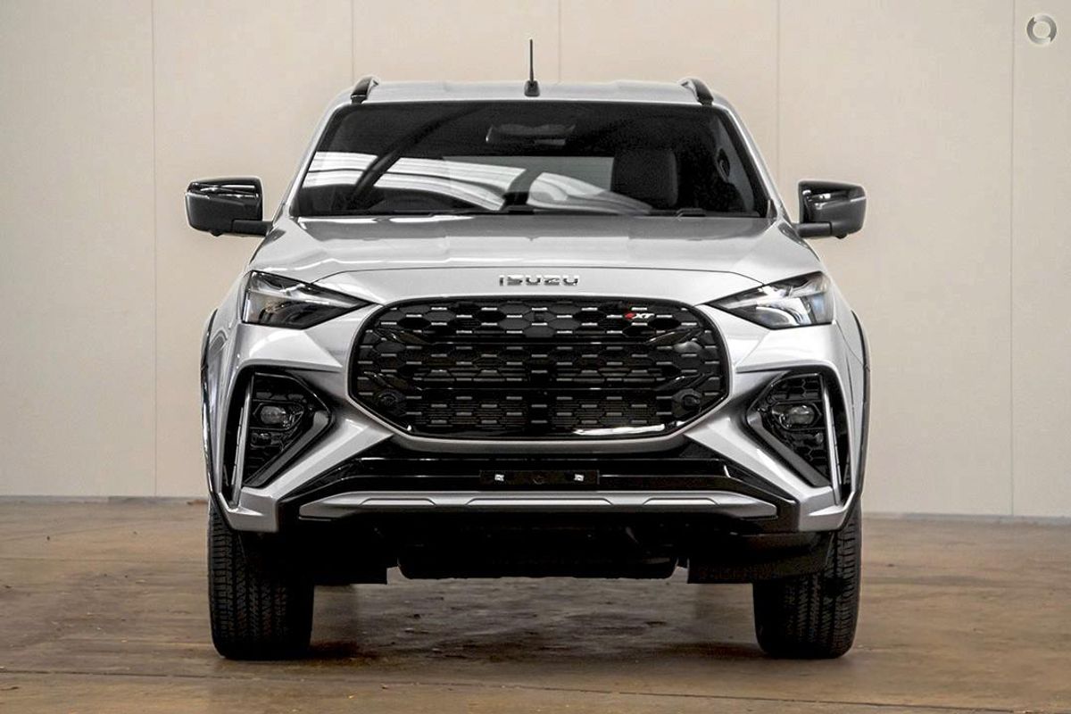 2026 Isuzu MU-X X-TERRAIN