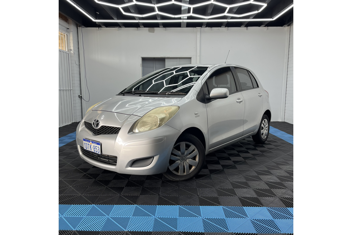 2011 Toyota Yaris YR NCP90R