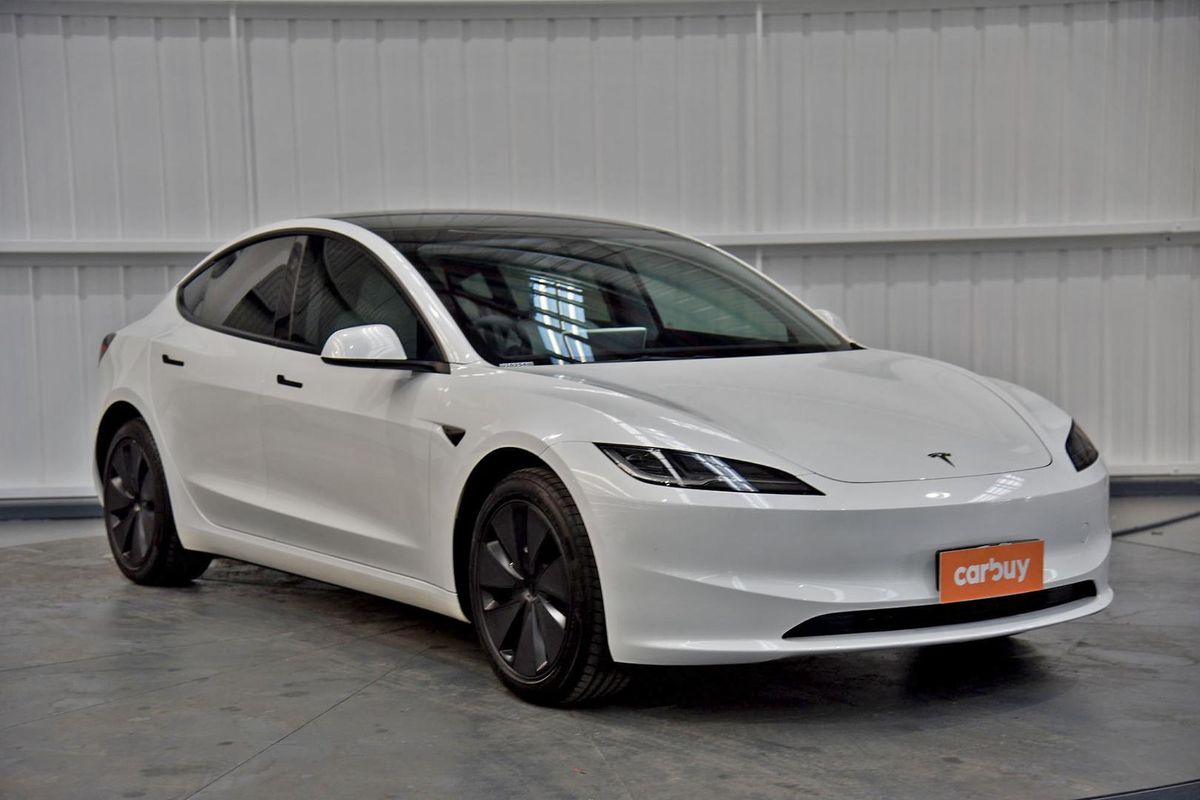 2025 Tesla Model 3 Rear-Wheel Drive