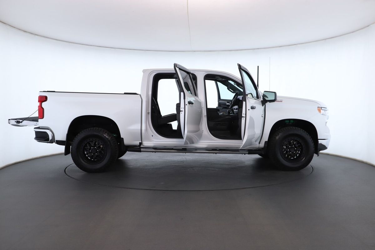 2024 Chevrolet Silverado 1500 LTZ Premium W/Tech Pack T1 4X4