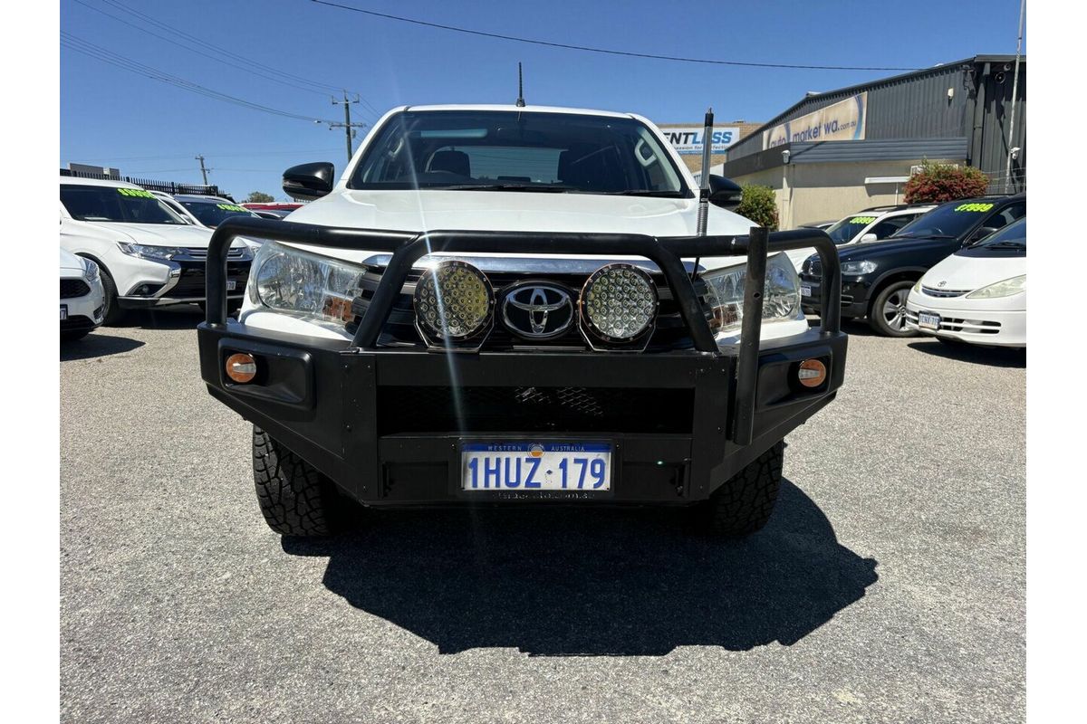 2018 Toyota Hilux SR (4x4) GUN126R MY19 4X4