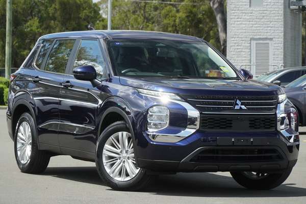 2024 Mitsubishi Outlander ES ZM