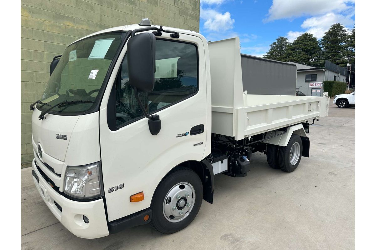2026 Hino 300 Series