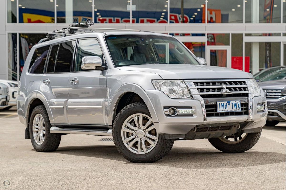 2017 Mitsubishi Pajero Exceed NX