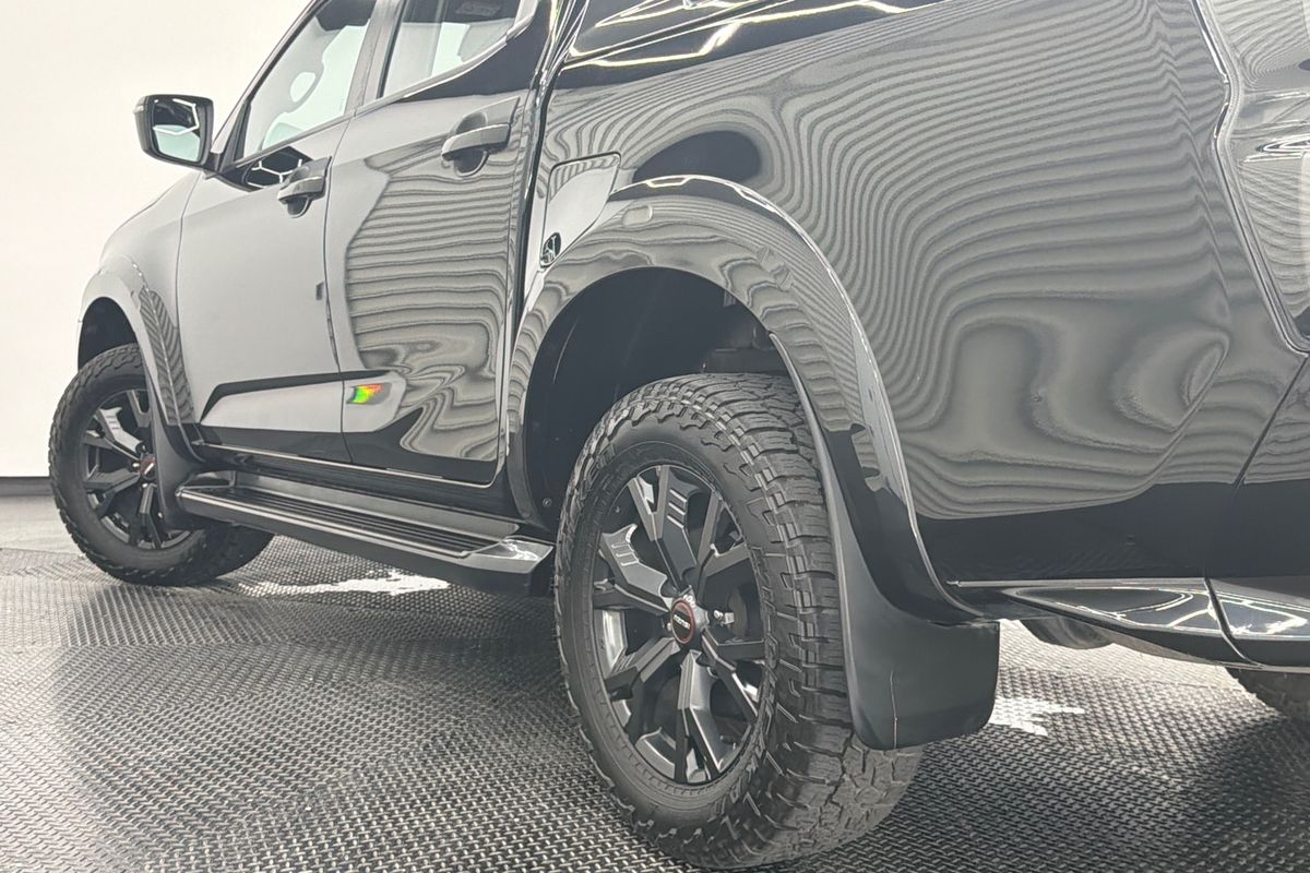 2022 Isuzu D-MAX X-TERRAIN 4X4