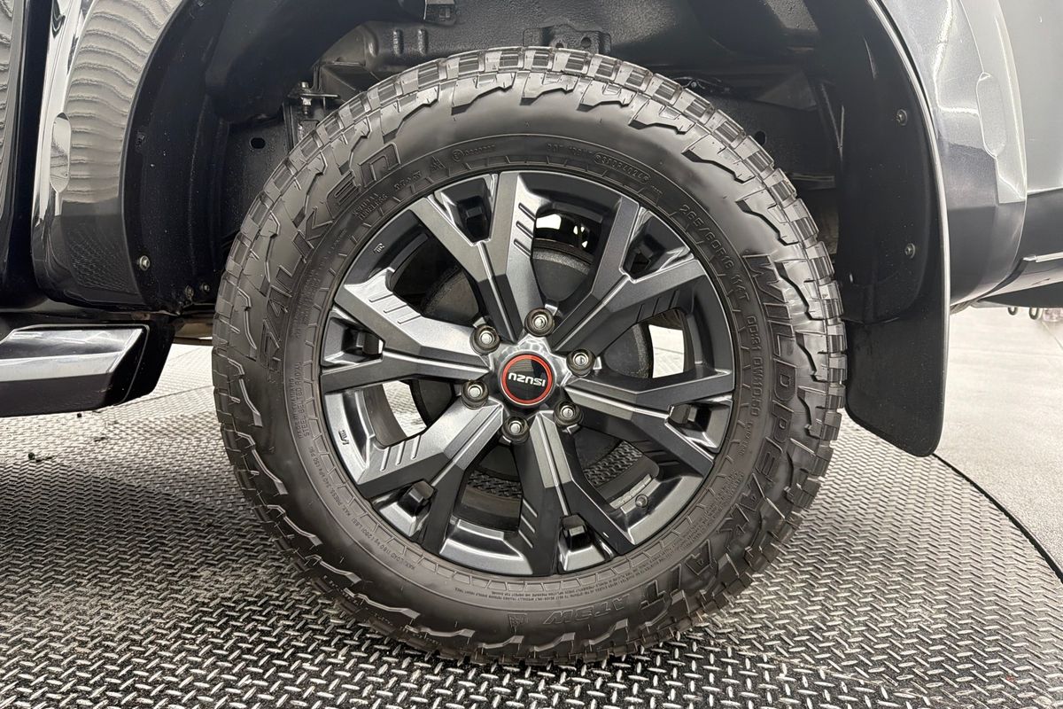 2022 Isuzu D-MAX X-TERRAIN 4X4