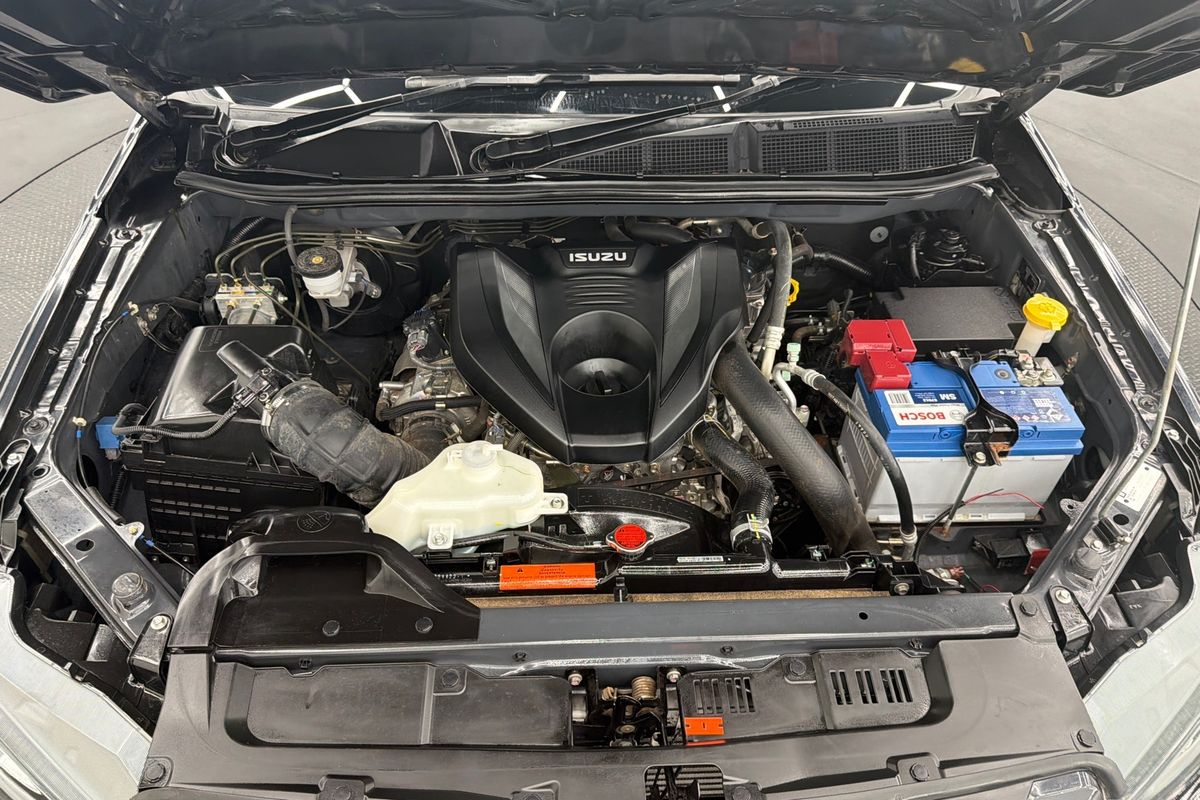 2022 Isuzu D-MAX X-TERRAIN 4X4
