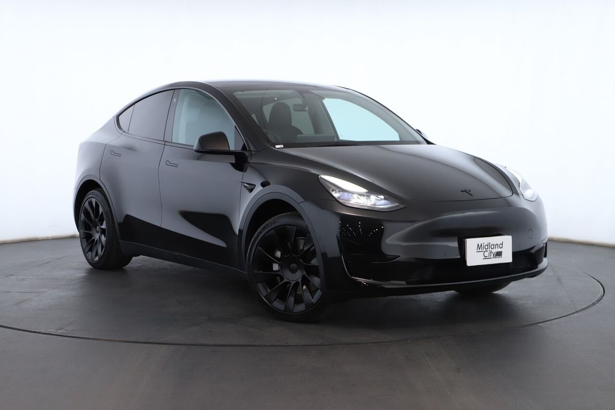 2023 Tesla Model Y Rear-Wheel Drive