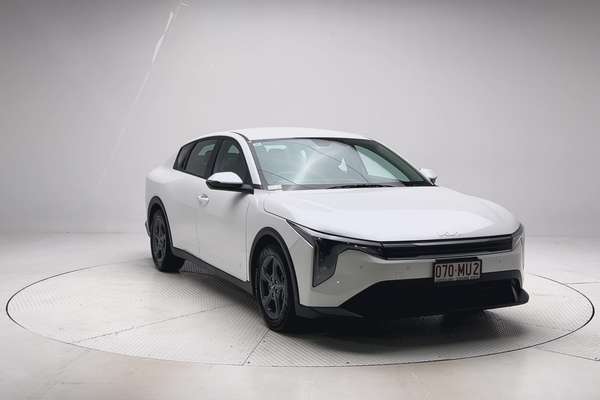 2024 Kia K4 S CL4m thumb-4