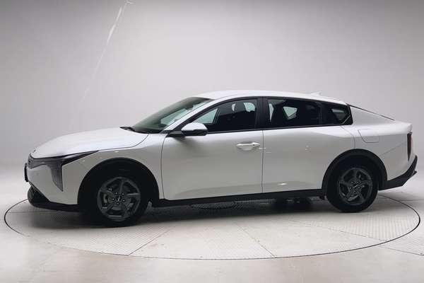 2024 Kia K4 S CL4m thumb-6