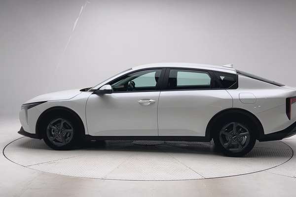 2024 Kia K4 S CL4m thumb-7