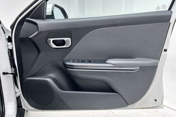 2024 Kia K4 S CL4m thumb-18