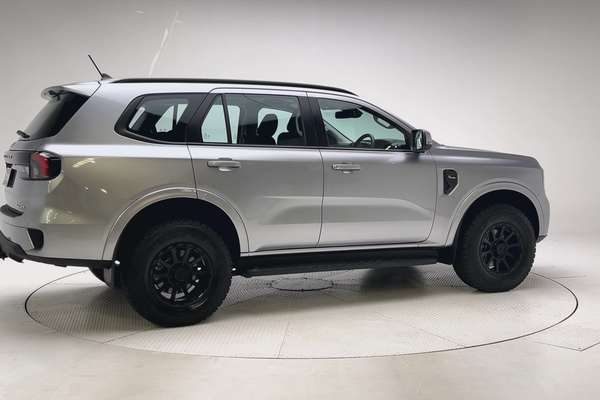 2024 Ford Everest Ambiente 2.0L thumb-2