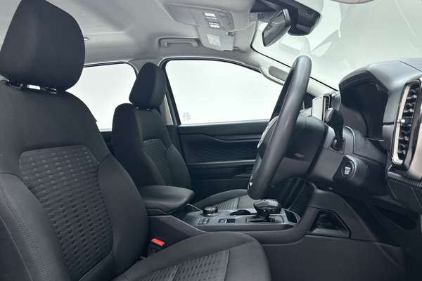 2024 Ford Everest Ambiente 2.0L thumb-12