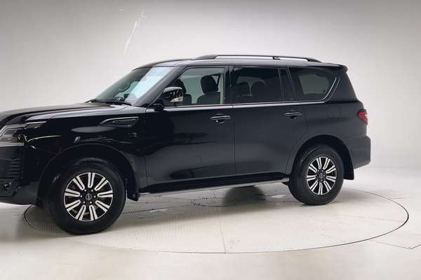 2025 Nissan Patrol Ti-L Y62 thumb-3