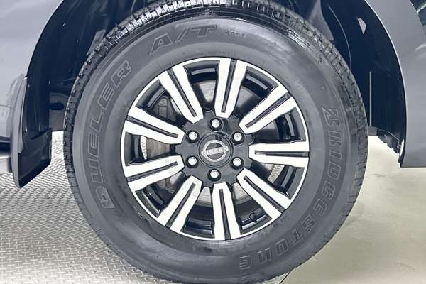2025 Nissan Patrol Ti-L Y62 thumb-9