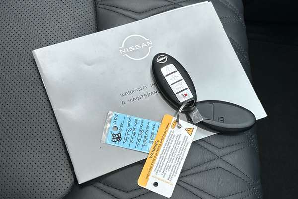 2025 Nissan Patrol Ti-L Y62 thumb-22
