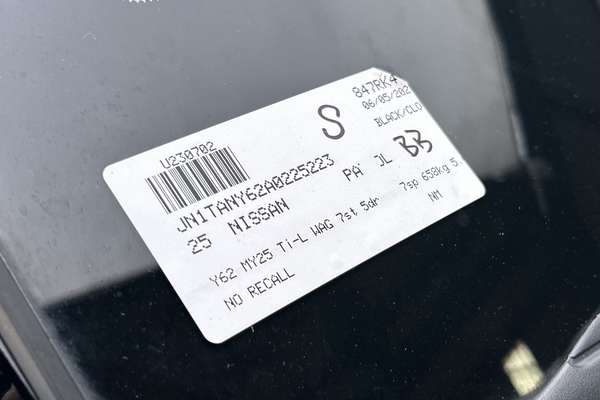 2025 Nissan Patrol Ti-L Y62 thumb-23