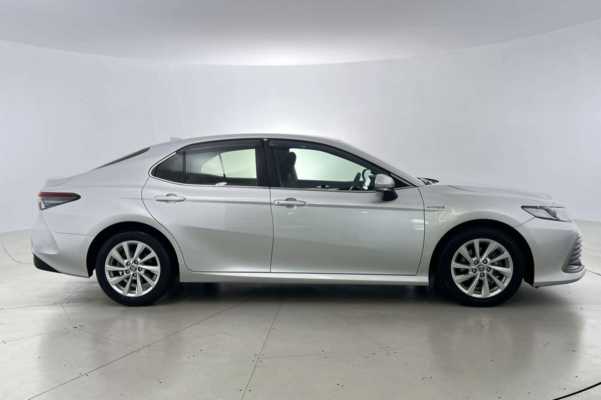 2021 Toyota Camry Ascent AXVH70R