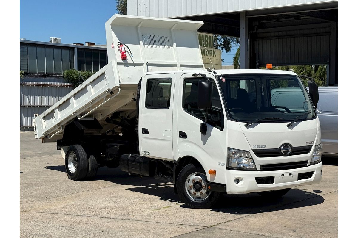 2019 Hino 300/717