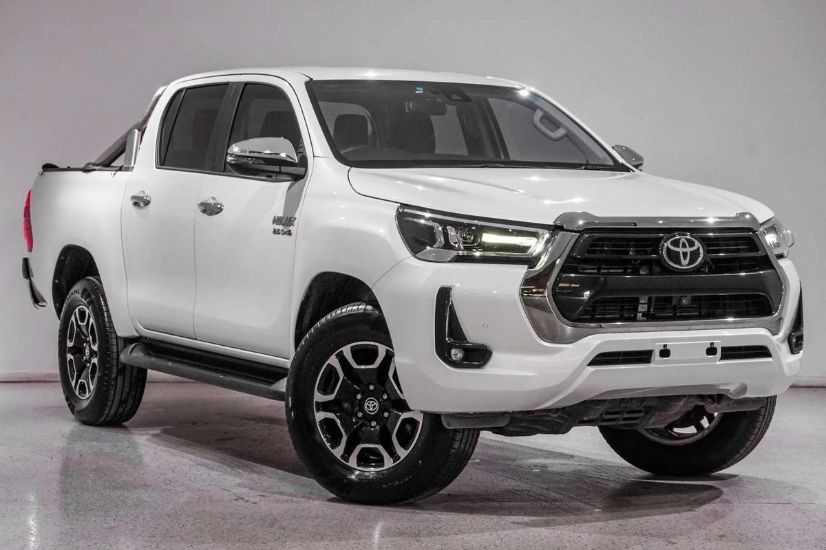 2023 Toyota Hilux SR5 GUN126R 4X4
