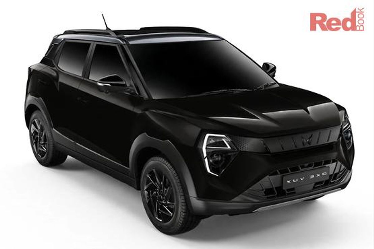 2025 Mahindra XUV3XO AX7L Anniversary Edition