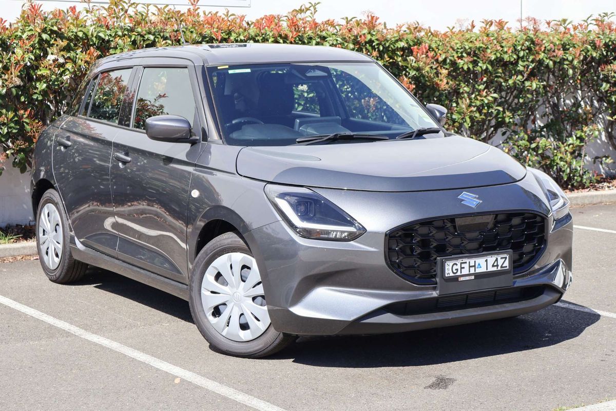 2025 Suzuki Swift Hybrid UZ