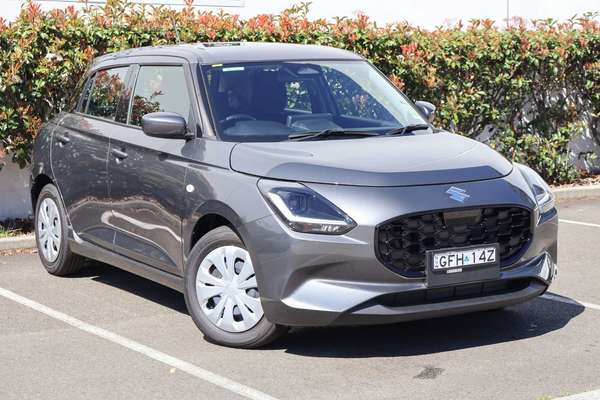2025 Suzuki Swift Hybrid UZ