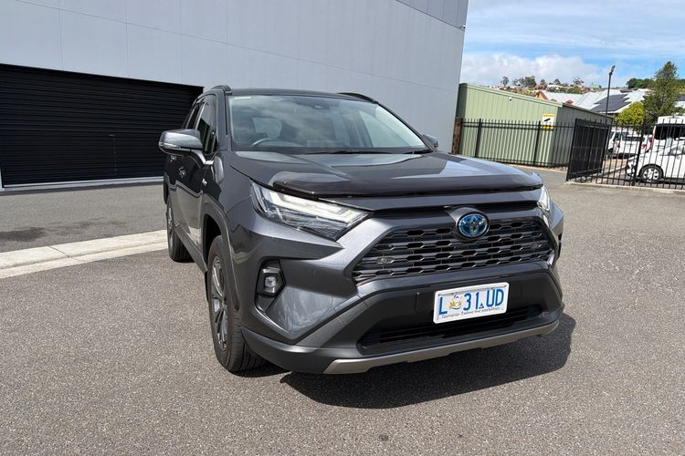 2024 Toyota RAV4 GXL AXAH54R