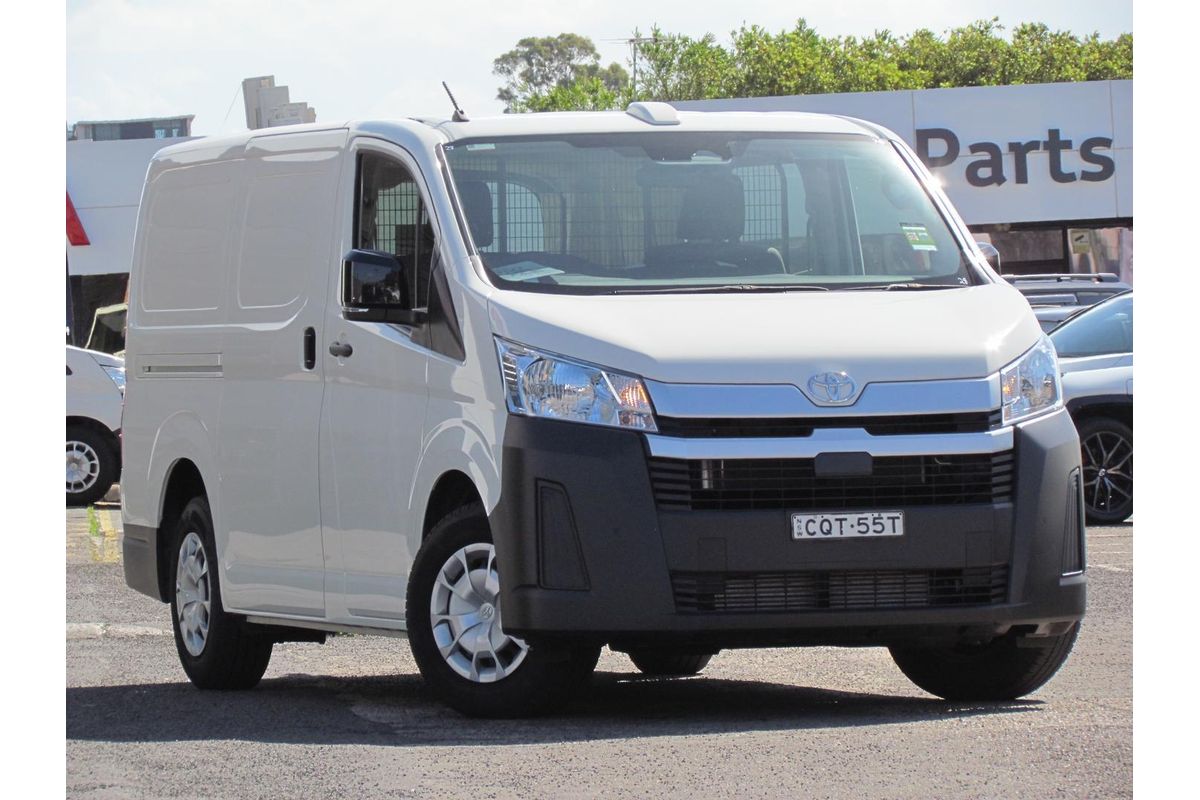 2025 Toyota Hiace GDH300R LWB