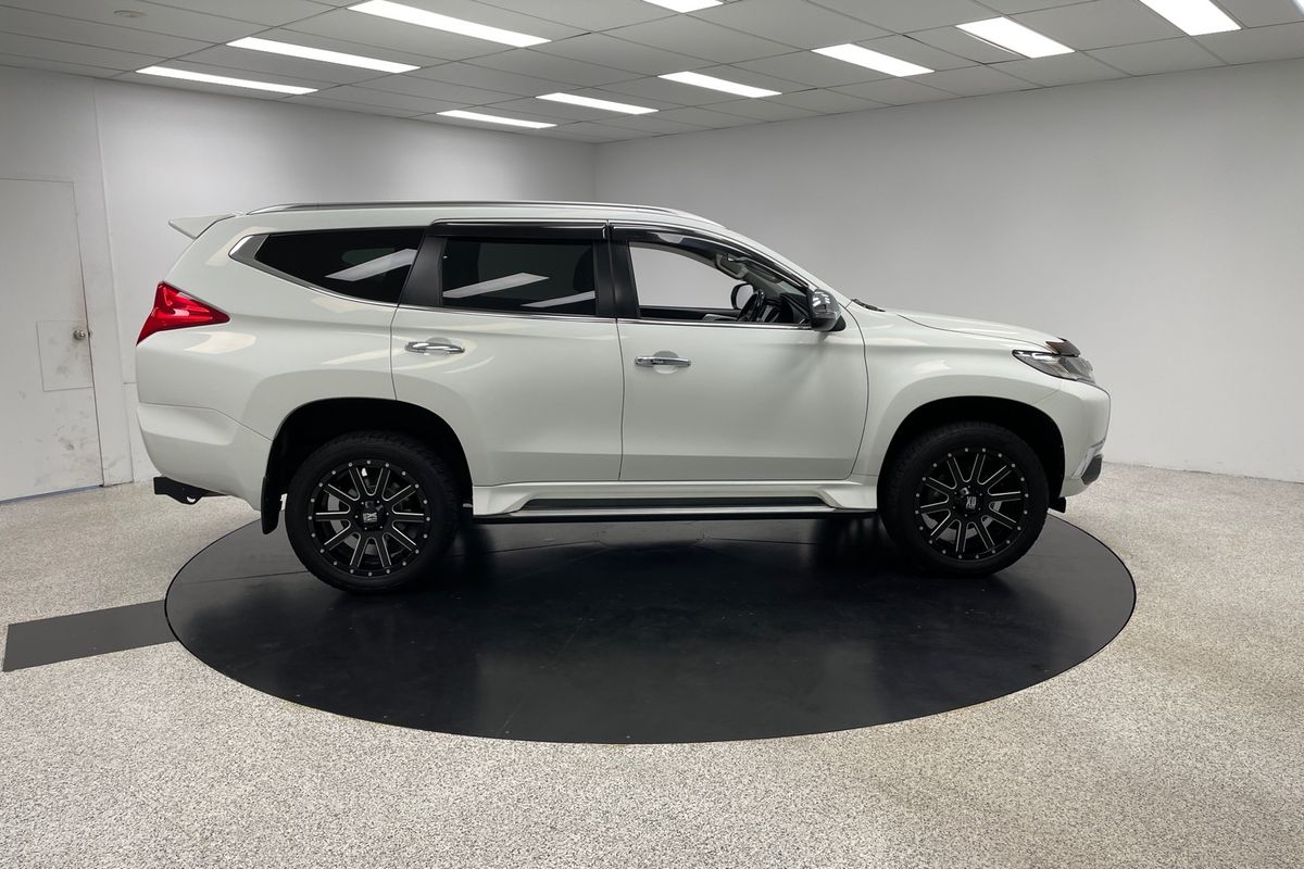 2019 Mitsubishi Q