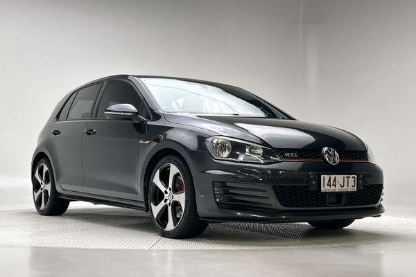 2014 Volkswagen Golf GTI 7
