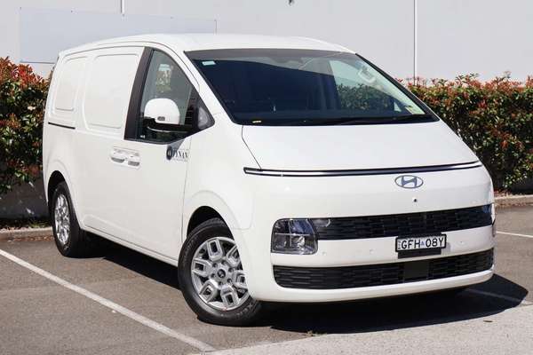 2026 Hyundai STARIA LOAD Hybrid Premium US4.V4