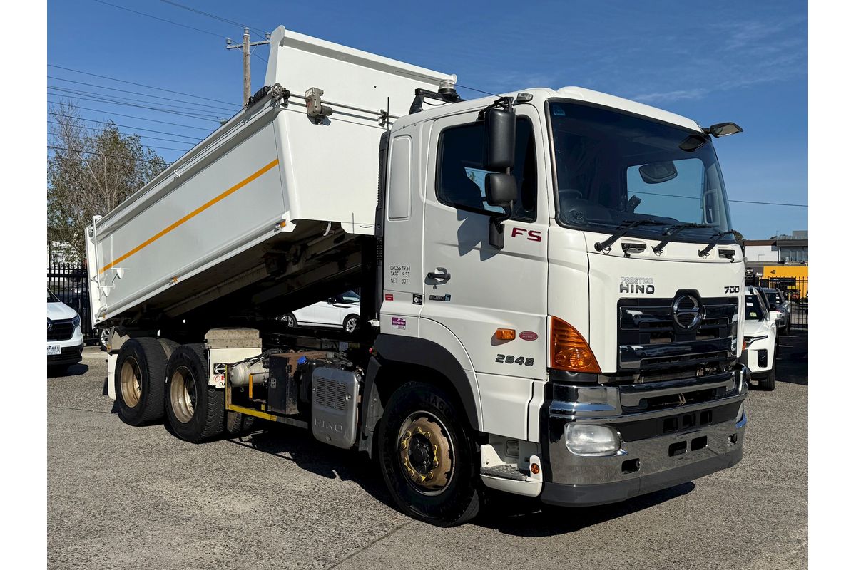 2018 Hino 700