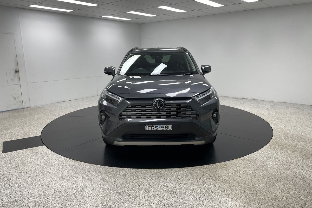 2025 Toyota RAV4 Cruiser AXAH52R