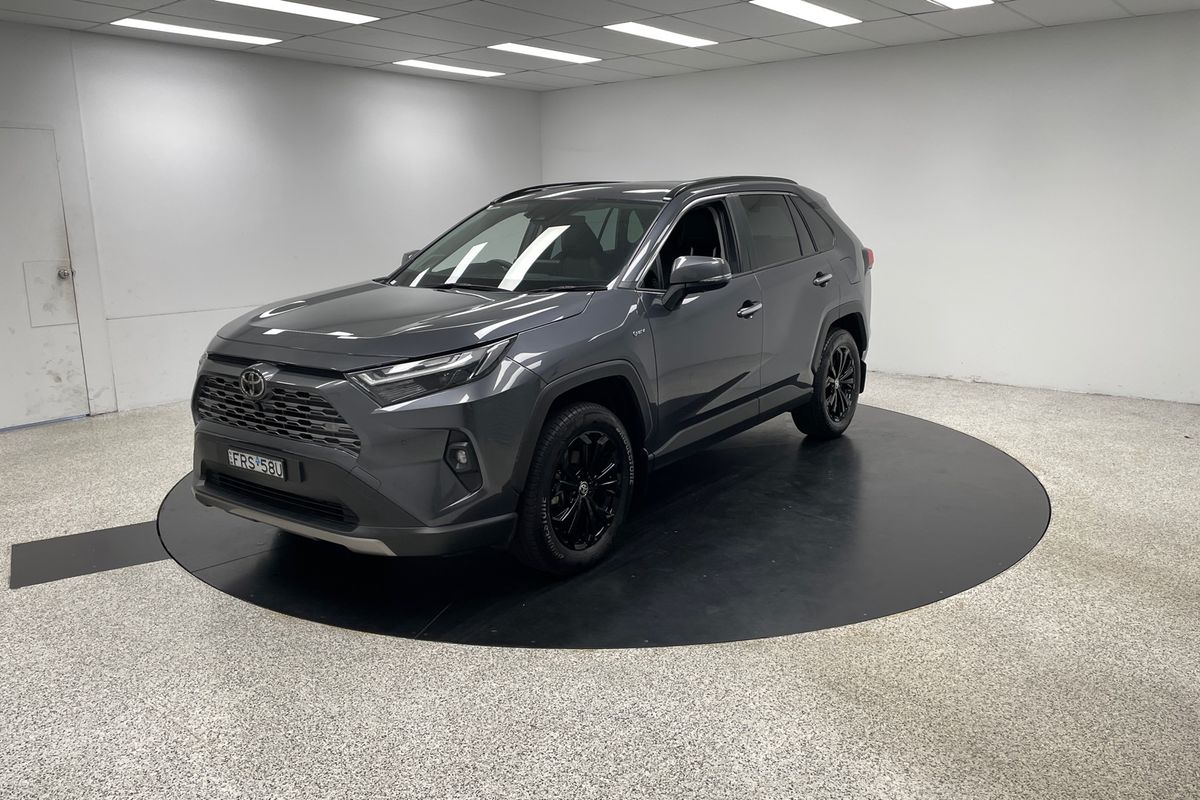 2025 Toyota RAV4 Cruiser AXAH52R