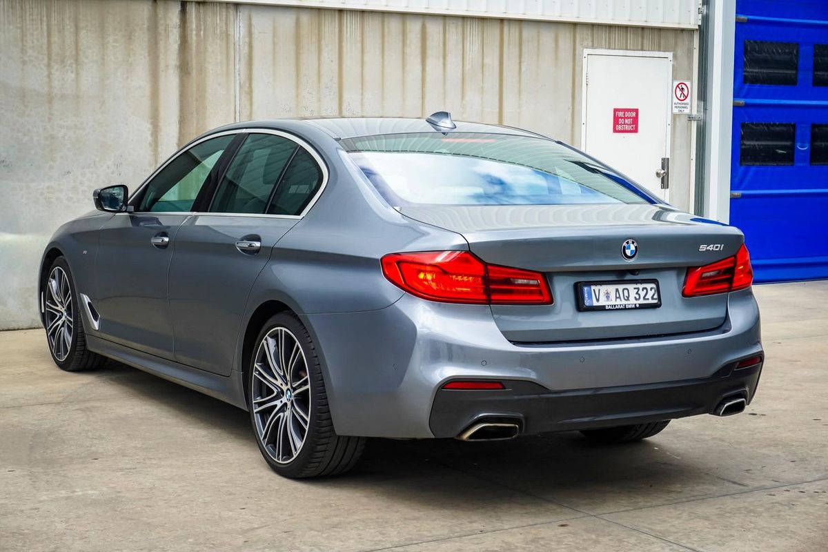 2018 BMW 5 Series 540i M Sport G30
