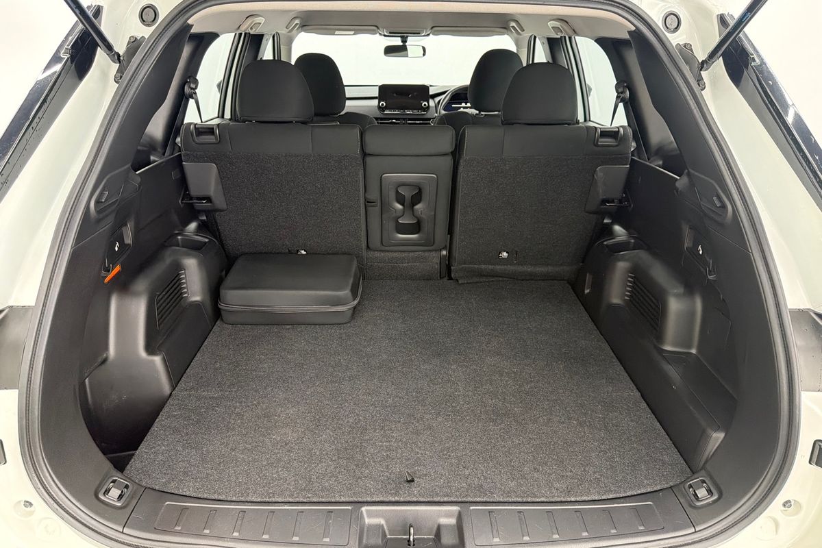 2024 Mitsubishi Outlander PHEV ES ZM