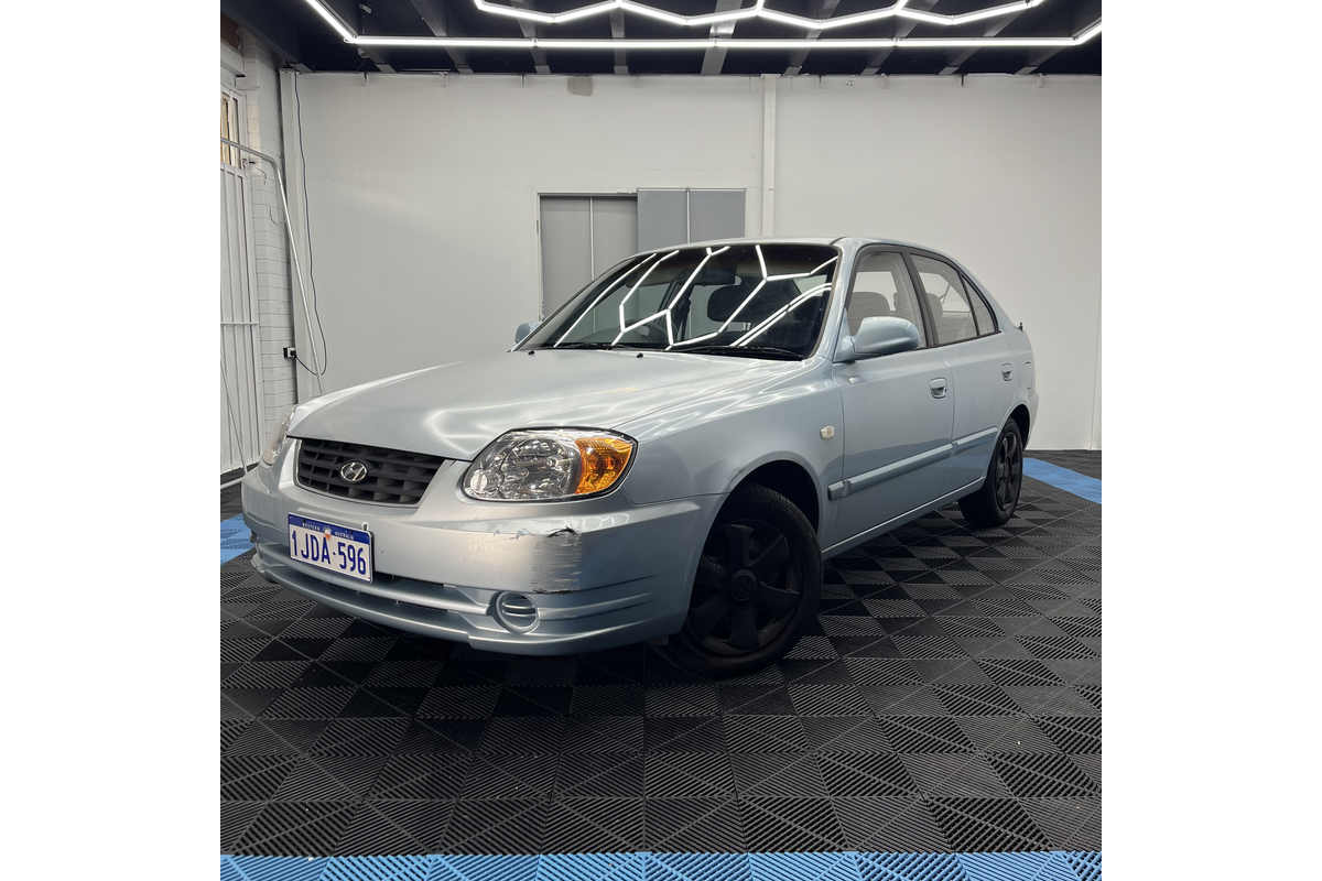 2005 Hyundai Accent GL LC