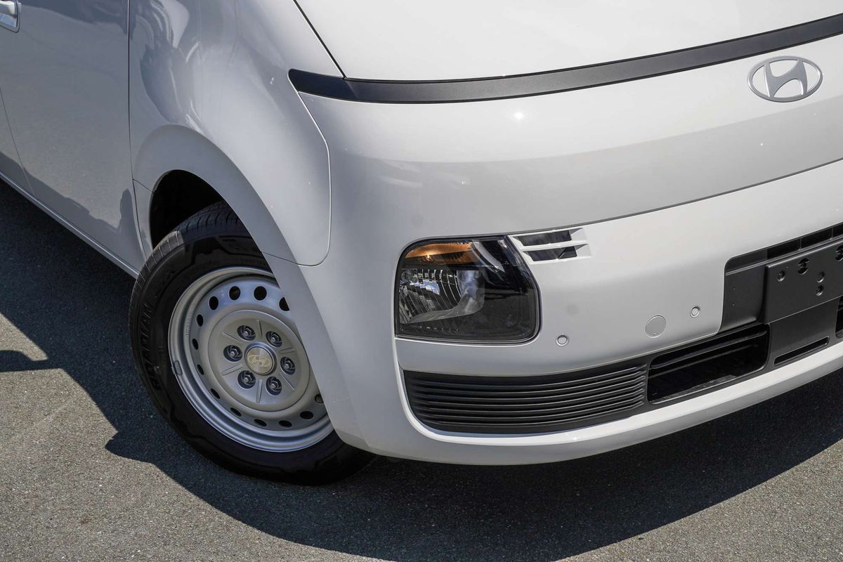 2026 Hyundai STARIA LOAD Electric US4.V4