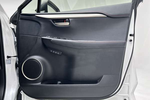 2015 Lexus NX NX300h F Sport AYZ15R thumb-18
